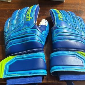 Reusch Adult Attrakt SG Finger Support Soccer Goalkeeper Gloves size 7